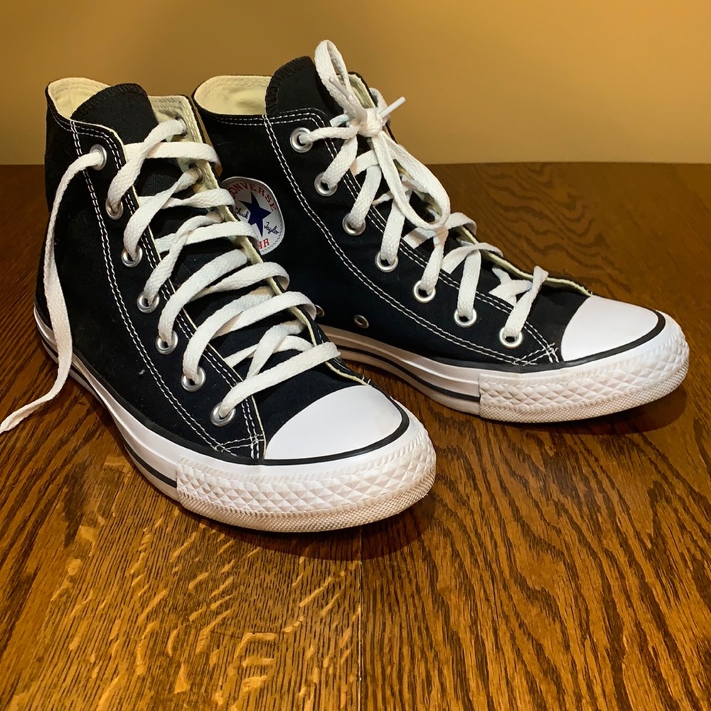 Converse High Tops Size 8